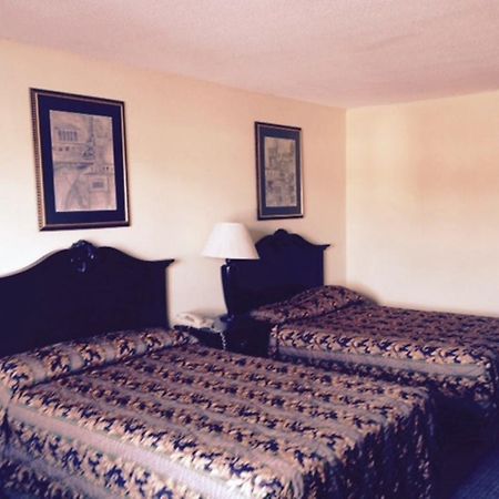 Wynnwood Plaza Hotel - Newport News Luaran gambar
