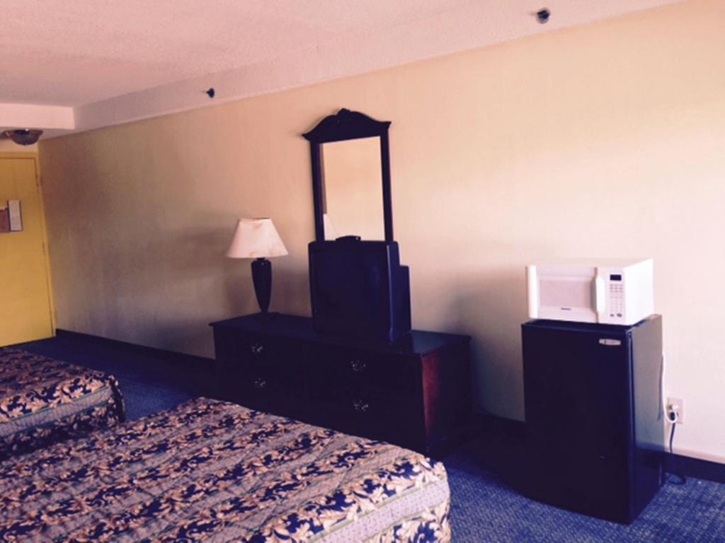 Wynnwood Plaza Hotel - Newport News Luaran gambar