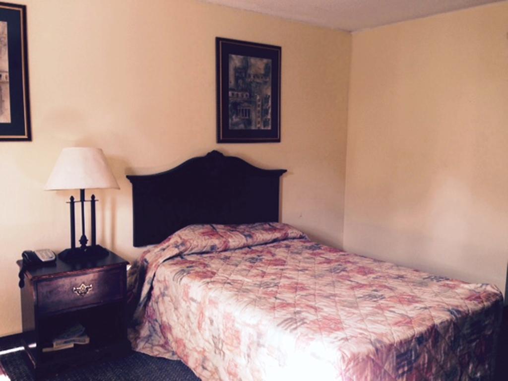 Wynnwood Plaza Hotel - Newport News Luaran gambar